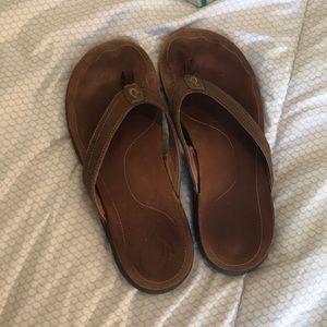 Olukai sandals